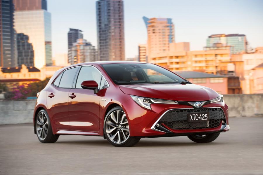  Toyota Corolla ZR Hybrid 2018 года  (AU) (фото 1 из 30)